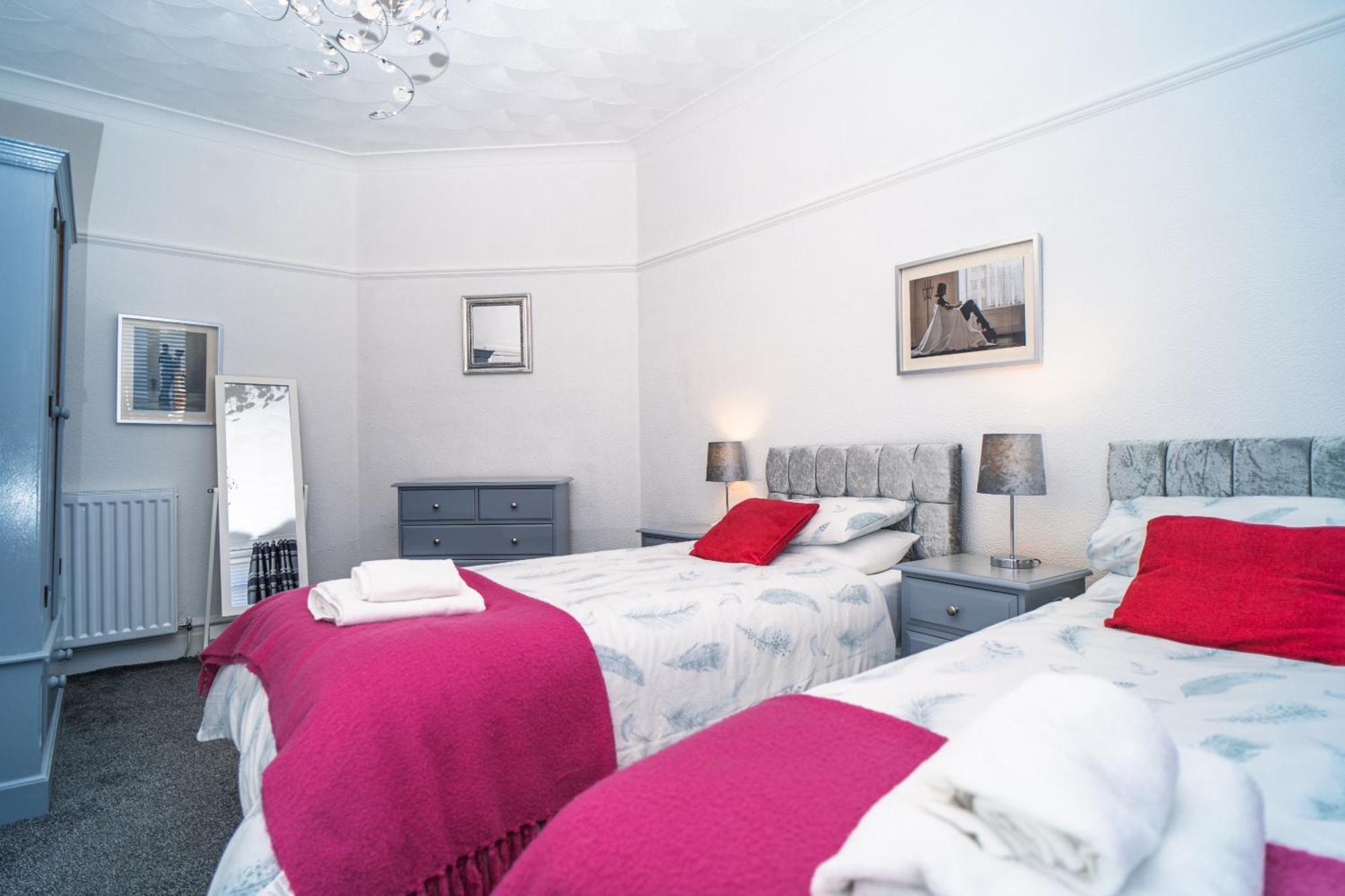 Beachmount Holiday Apartments 科尔温湾 外观 照片