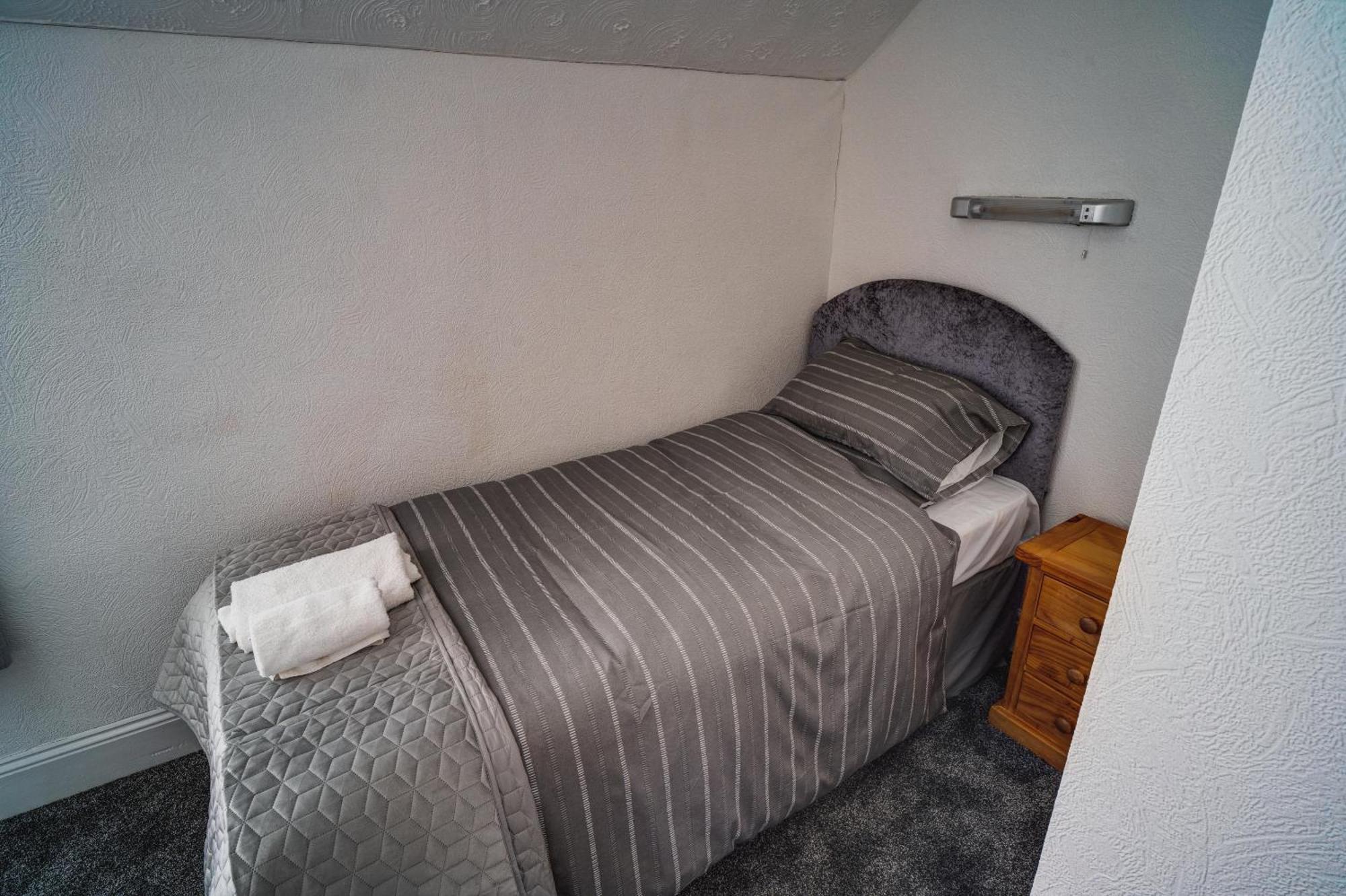 Beachmount Holiday Apartments 科尔温湾 客房 照片